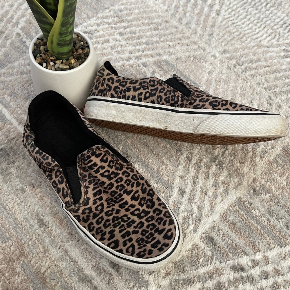 (Women)Vans Asher Deluxe Slip-On Sneaker